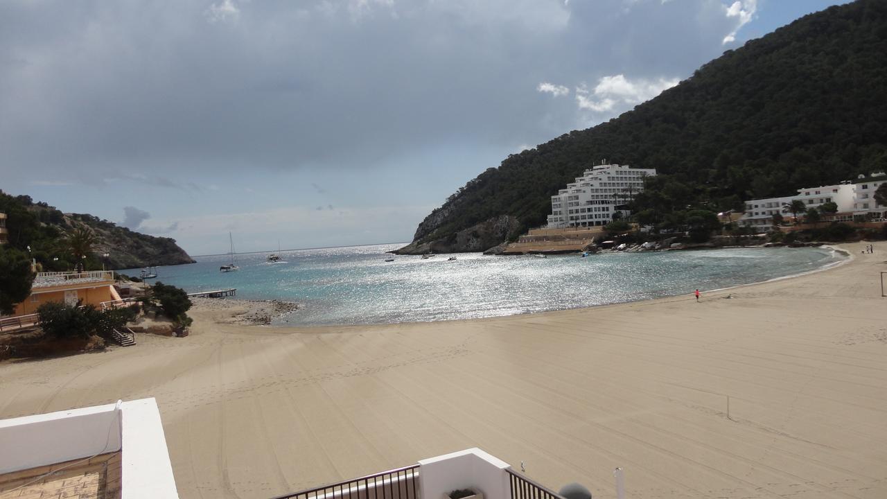 Apartamentos Cala Llonga Cala Llonga  Dış mekan fotoğraf
