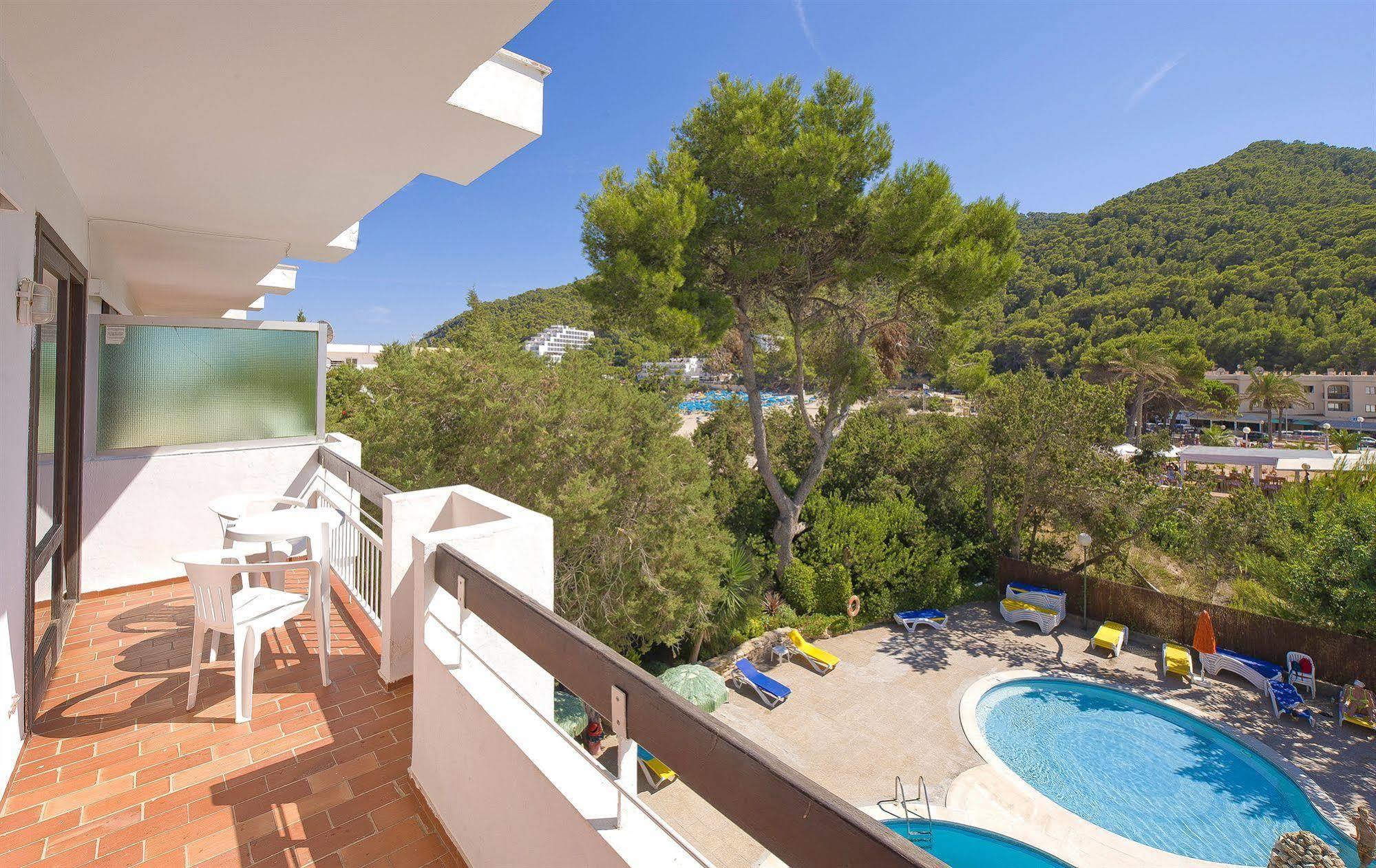 Apartamentos Cala Llonga Cala Llonga  Dış mekan fotoğraf