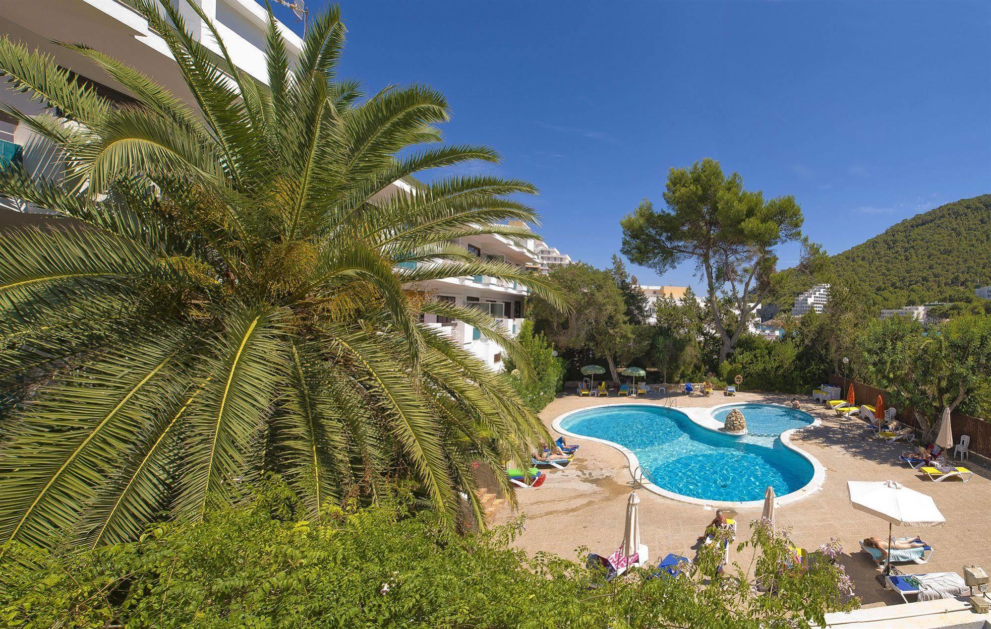 Apartamentos Cala Llonga Cala Llonga  Dış mekan fotoğraf