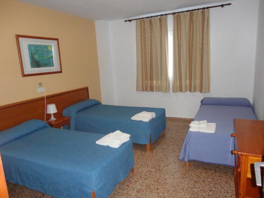Apartamentos Cala Llonga Cala Llonga  Dış mekan fotoğraf