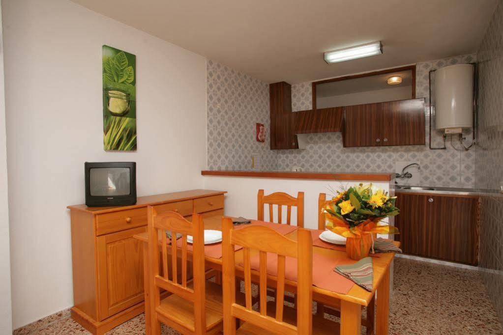 Apartamentos Cala Llonga Cala Llonga  Dış mekan fotoğraf